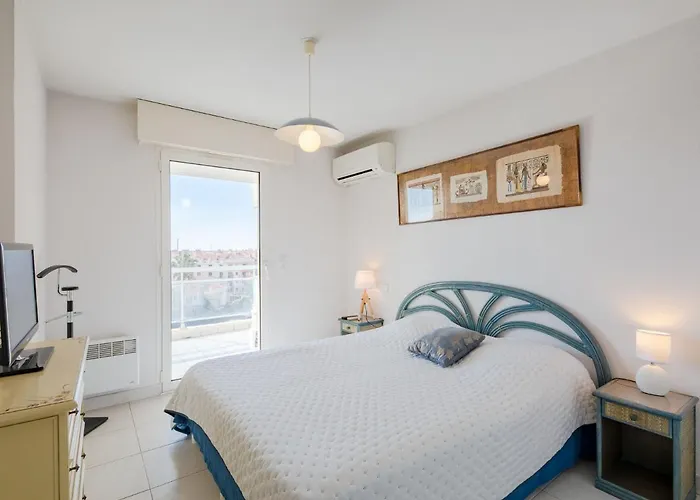 L'aetius By Interhome Apartment Frejus